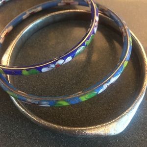 Set of bangles